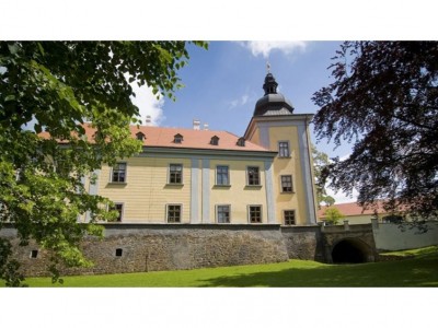 Vycházka na zámek Ctěnice, pohádková výstava Devatero řemesel, desátá bída